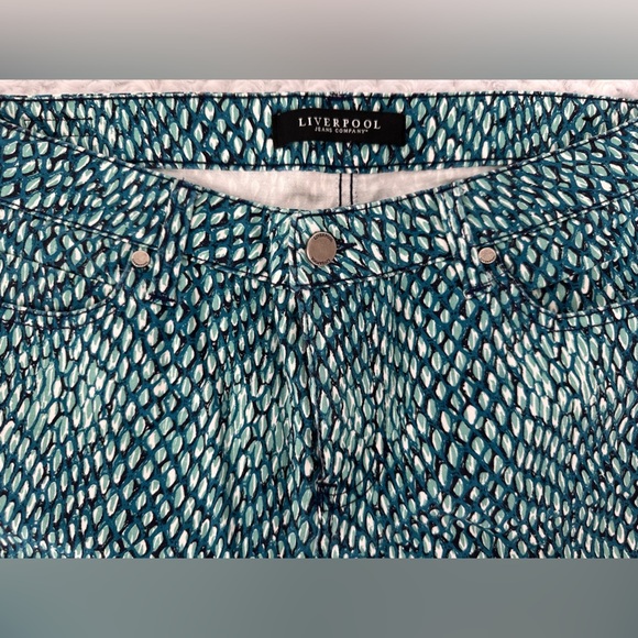 Cute Colorful Print Liverpool Cropped Pants - Picture 2 of 5